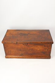 Antique Georgian Elm Blanket Chest / Coffee Table