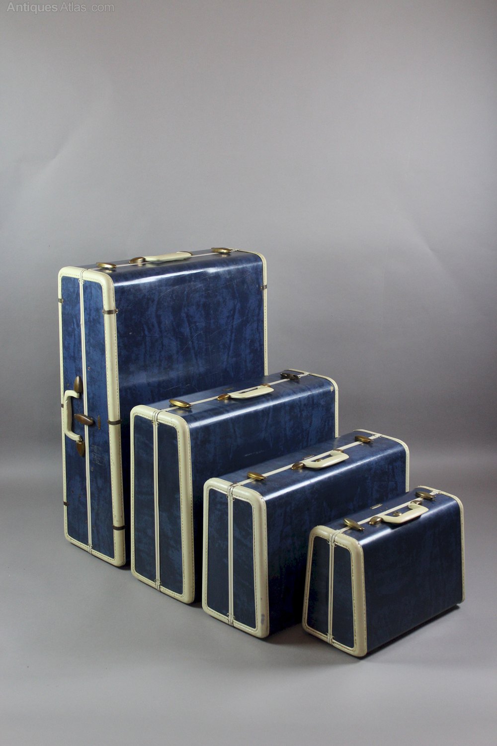dating vintage samsonite luggage Travel for business or pleasure buy delsey luggage from the official us store carry on luggage, rolling suitcases, laptop bags, backpacks and accessories. dating vintage samsonite luggage Travel for business or pleasure buy delsey luggage from the official us store carry on luggage, rolling suitcases, laptop bags, backpacks and accessories.