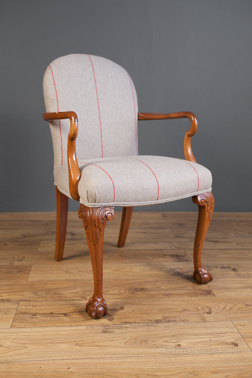 Queen Anne Style Armchair Antiques Atlas