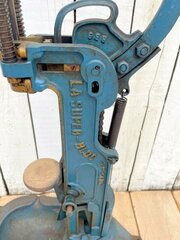 Cast Iron French Bottle Corker