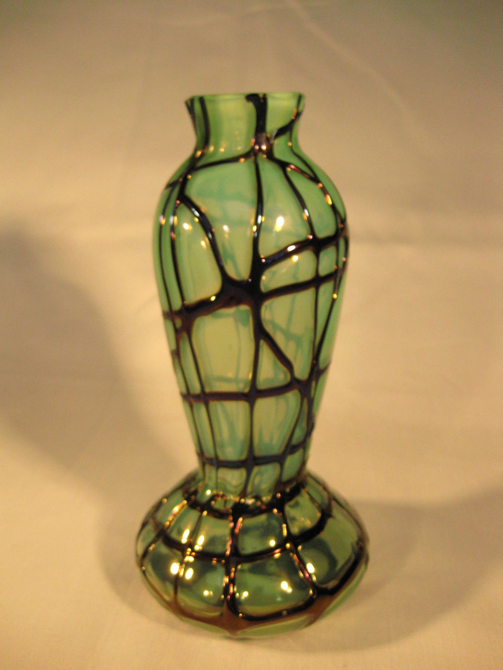 Antiques Atlas Glasfabrik Elisabeth Irridescent Vase Ap Threading
