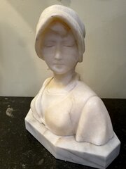 Arts & Crafts Alabaster Bust Of A Young Lady 