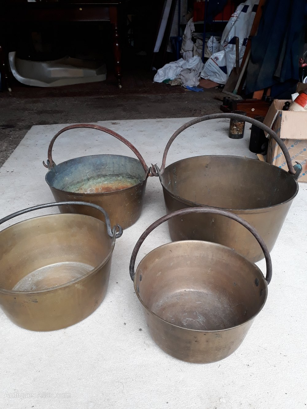 Antiques Atlas 2 Large Victorian Brass Jam Pan,s