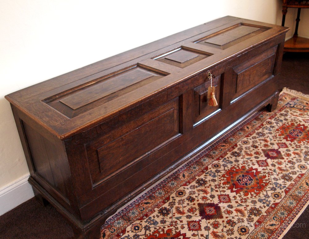 Dating antique coffers