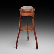 Edwardian Walnut Circular Vase Bust Stand