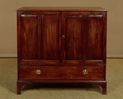 Georgian Mahogany Linen Press C.1790