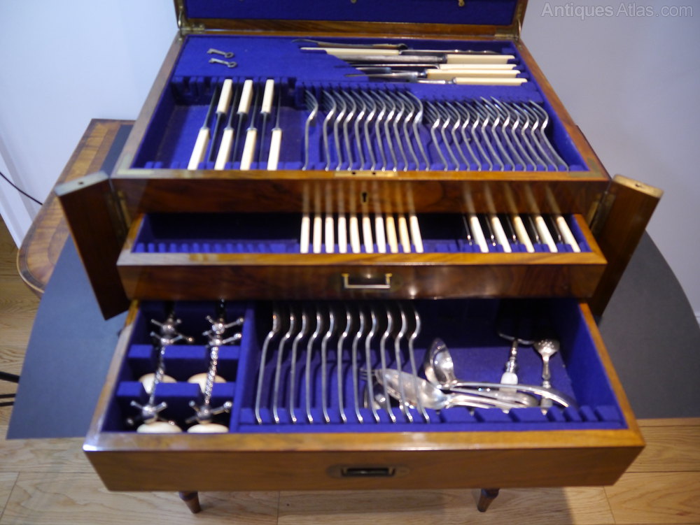 Walnut Cutlery Canteen Antiques Atlas