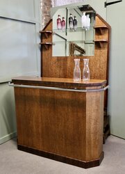 Art Deco Style Reception DryBar Restaurant Greeter