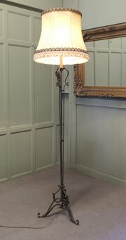 Decorative Wrought Iron Floor Lamp