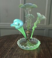 French Hand Blown Uranium Glass 3 Trumpet Epergne