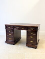 Antique Victorian Mahogany Pedestal Desk C.1890