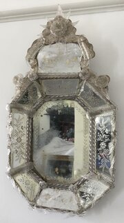 Fine C18th Venetian Mirror