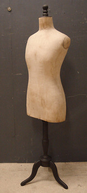 Old french mannequin