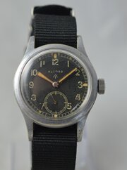 1945 Record Military Wristwatch