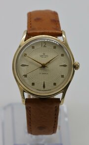 1956 Smiths De Luxe 9K Gold Wristwatch
