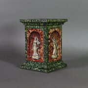 Huntley & Palmers ‘Faux Marble Plinth’ Biscuit Tin