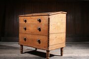 Georgian Pine Mule Chest