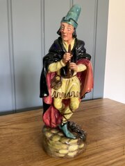 1952 Royal Doulton The Pied Piper HN2102 