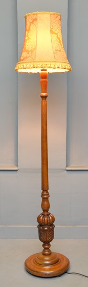  20th Century Elizabethan Style Oak Standard Lamp