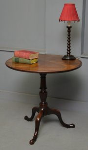 Georgian Mahogany Tilt Top Side Occasional Table