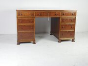 Scottish Kneehole Desk Whytock And Reid