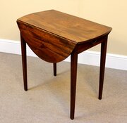 Georgian Mahogany Pembroke Table/Side Table  With 