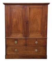 Antique C.1800 Georgian Mahogany Linen Press 