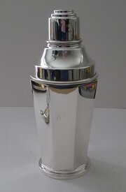 Top Notch Vintage English Art Deco Cocktail Shaker