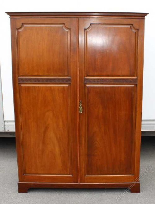 1920's Mahogany 2 Door Wardrobe Antiques Atlas