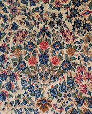 Good Antique Kirman Carpet Room Size 490 Cms By 33