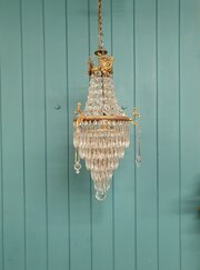 Swag Chandelier With Cherubs Finished Spikes 11"