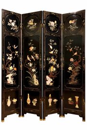 A Chinese Chinoiserie Hardstone-Mounted Black Lacq