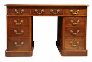 Victorian Mahogany Pedestal Desk With Green Leathe