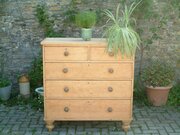 Early Victorian Pine Chest of Drawers