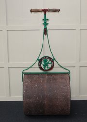 Edwardian Cast Iron Garden Rol