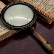 Antique British Library / Gallery Magnifying Glass