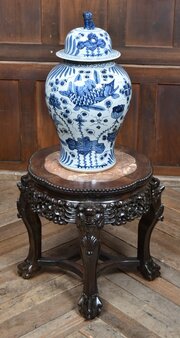 Chinese Marble?Top Display Stand