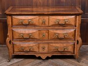 French 18th?Century Commode / Chest Of Drawers