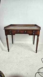 Georgian Wash Stand/Table