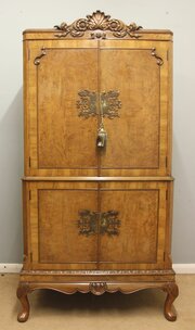 Antique Walnut Cocktail Drinks Cabinet.