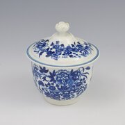 First Period Worcester Porcelain Fence Sucrier