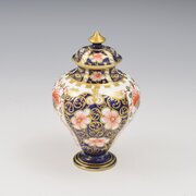 Royal Crown Derby Miniature Vase Imari Witches