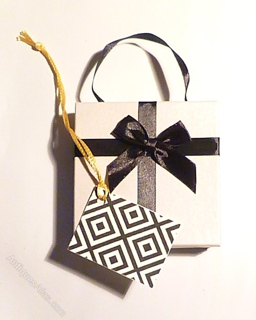 Antiques Atlas UNIQUE Antique Gifts Sterling Silver Cased Seal