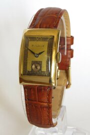 1941 Mid-size Bulova Wrist Watch