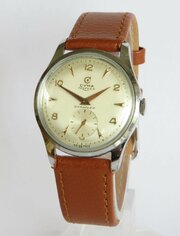 Gents 1950s Cyma Triplex Wrist Watch
