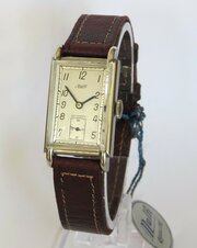 Mid-size Mulfi 1940s Art Deco Wrist Watch