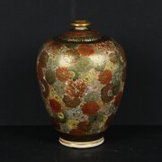 Japanese Satsuma Porcelain Thousand Flower Jar