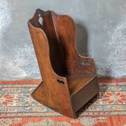 Childs Lambing Chair