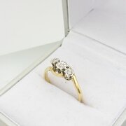 Vintage 18ct Gold 3 Diamond Set Ring Size K