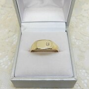  Vintage 9ct Gold Diamond Set Signet Ring 